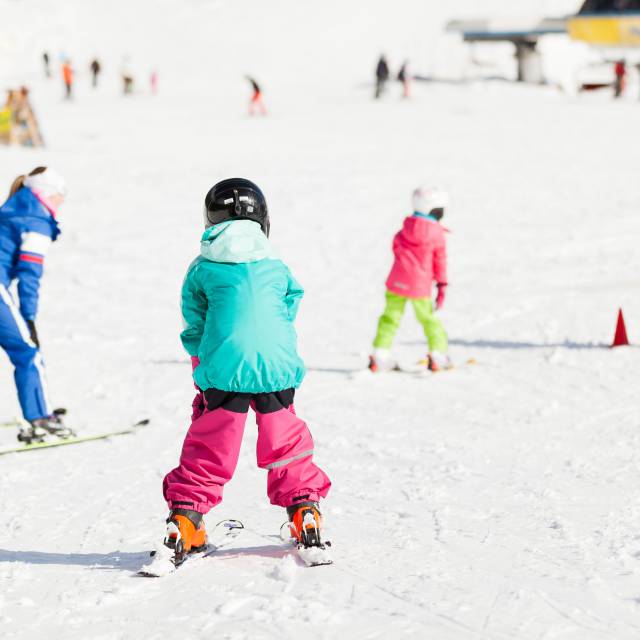 In-house children's ski school at the Familotel Kaiserhof