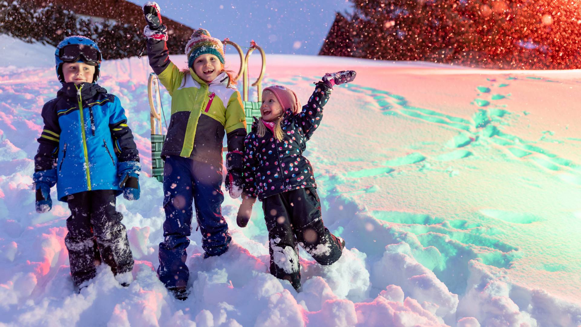 Night tobogganing in Berwang for children